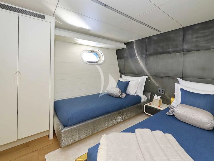 ANAVI Admiral 35 - twin cabin ANAVI Admiral 35 - twin cabin