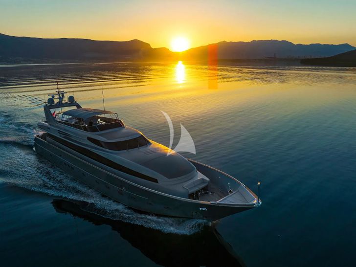 ANAVI Admiral 35 - under the sunset ANAVI Admiral 35 - under the sunset