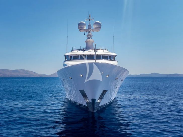 ANCALLIA Feadship 45m - bow view ANCALLIA Feadship 45m - bow view