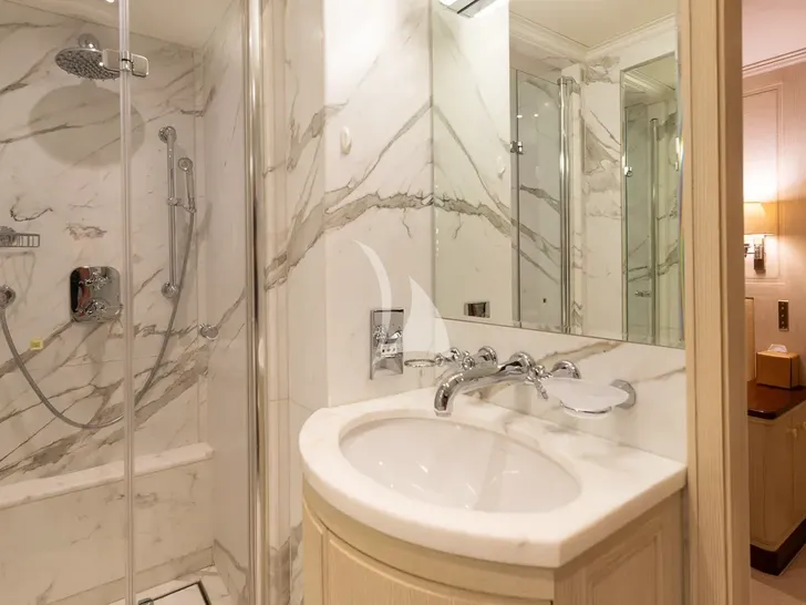 ANCALLIA Feadship 45m - bunk cabin bathroom ANCALLIA Feadship 45m - bunk cabin bathroom