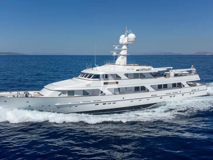 ANCALLIA Feadship 45m - cruising side profile ANCALLIA Feadship 45m - cruising side profile