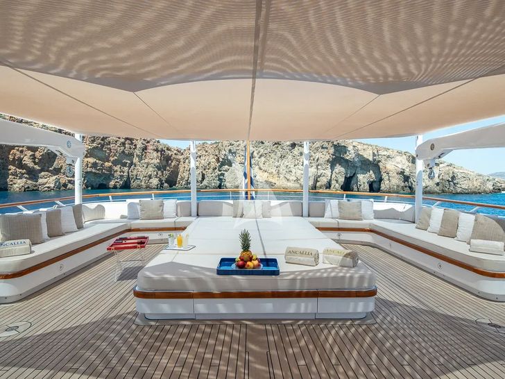 ANCALLIA Feadship 45m - sun deck lounge ANCALLIA Feadship 45m - sun deck lounge