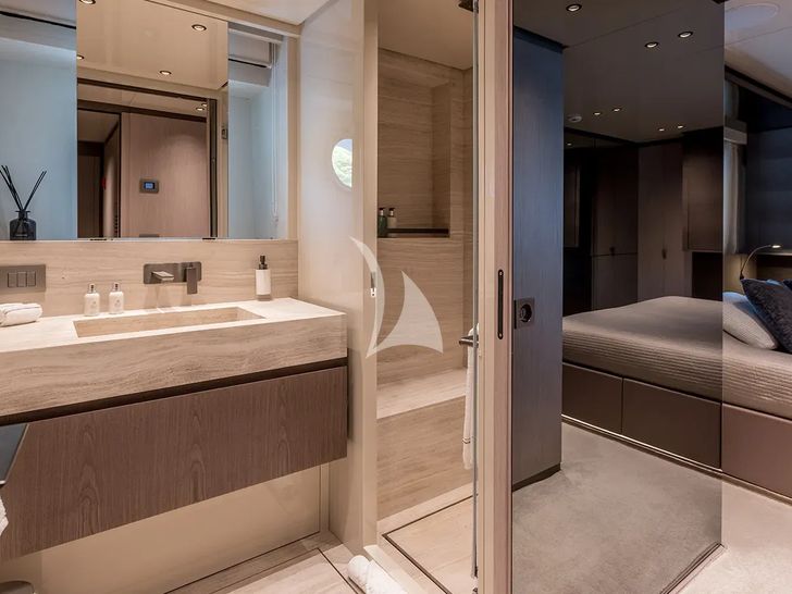 ANDIAMO Sanlorenzo SD118 - convertible VIP cabin bathroom ANDIAMO Sanlorenzo SD118 - convertible VIP cabin bathroom