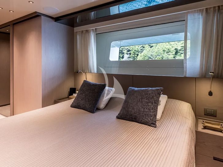 ANDIAMO Sanlorenzo SD118 - convertible VIP cabin ANDIAMO Sanlorenzo SD118 - convertible VIP cabin