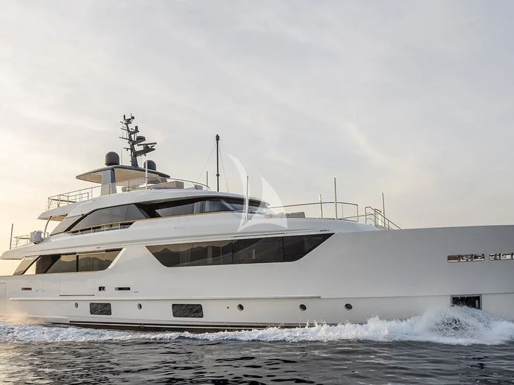 ANDIAMO Sanlorenzo SD118 - cruising profile hull view ANDIAMO Sanlorenzo SD118 - cruising profile hull view