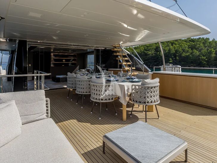 ANDIAMO Sanlorenzo SD118 - sky deck aft ANDIAMO Sanlorenzo SD118 - sky deck aft