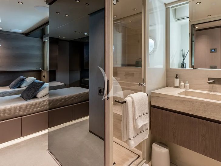 ANDIAMO Sanlorenzo SD118 - twin cabin with Pullman bathroom ANDIAMO Sanlorenzo SD118 - twin cabin with Pullman bathroom