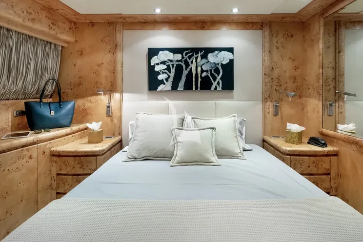 Charter Yacht ANDILIS - Admiral 90 - 5 Cabins - Athens - Mykonos - Paros - Cyclades - Greece