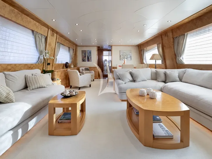 ANDILIS Admiral 90 - main saloon lounge ANDILIS Admiral 90 - main saloon lounge