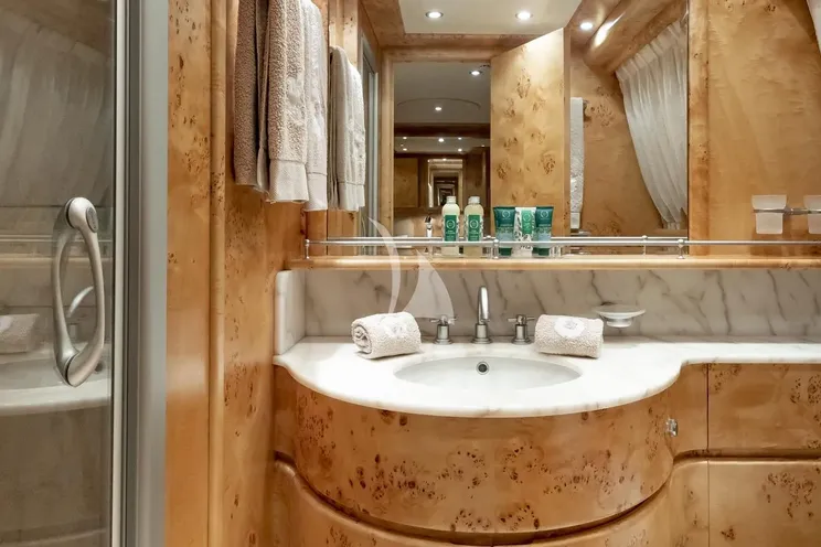 Charter Yacht ANDILIS - Admiral 90 - 5 Cabins - Athens - Mykonos - Paros - Cyclades - Greece