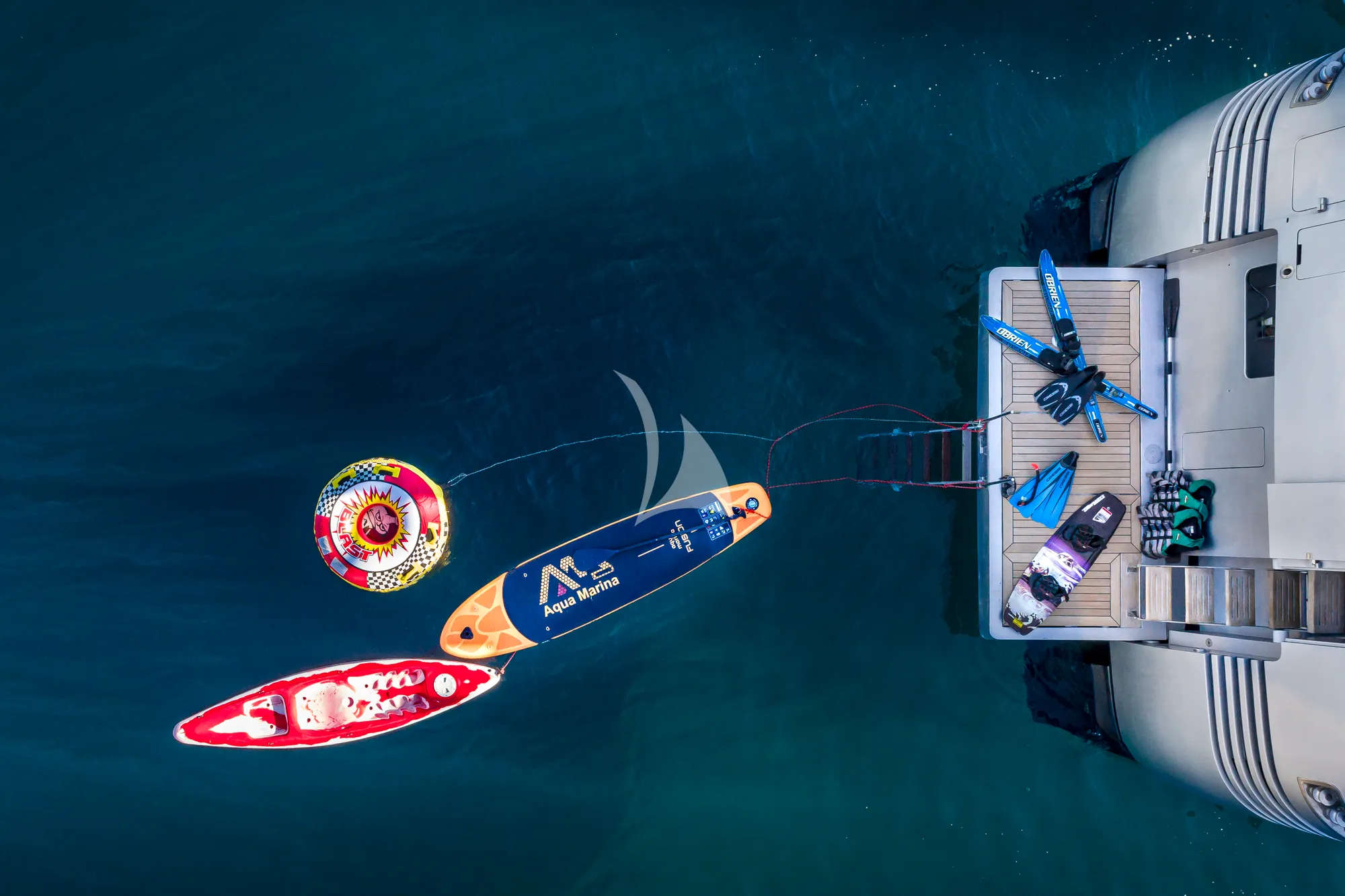 ANDILIS Admiral 90 - top shot of the swim platform with the water toys