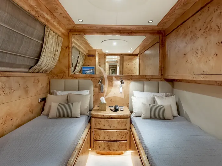 ANDILIS Admiral 90 - twin cabin 1 ANDILIS Admiral 90 - twin cabin 1