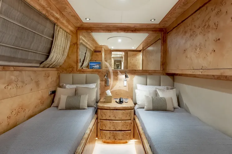 Charter Yacht ANDILIS - Admiral 90 - 5 Cabins - Athens - Mykonos - Paros - Cyclades - Greece