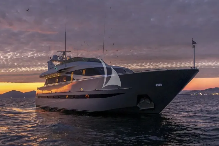 Charter Yacht ANDILIS - Admiral 90 - 5 Cabins - Athens - Mykonos - Paros - Cyclades - Greece