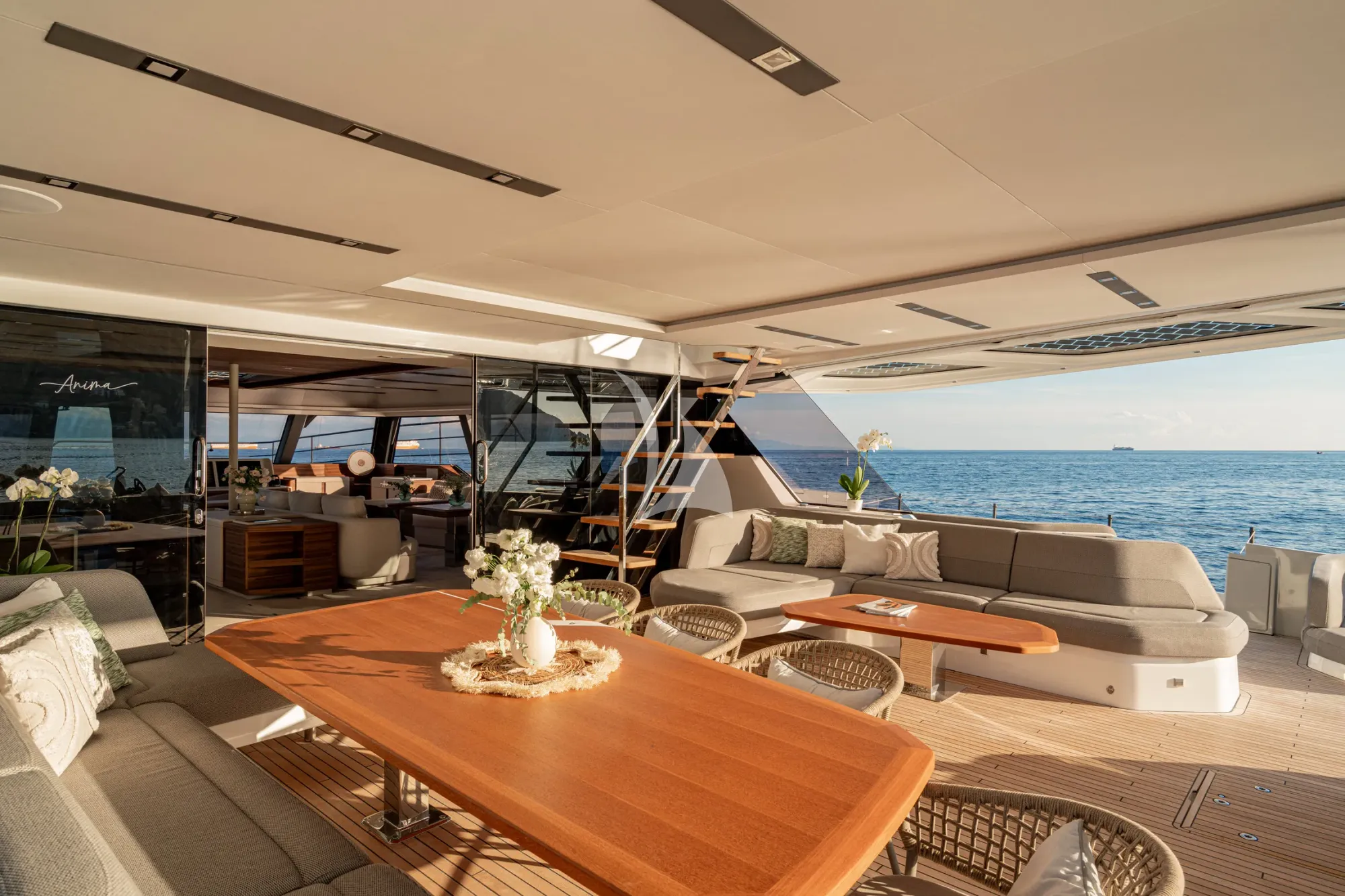 ANIMA Fountaine Pajot Power 80 - aft deck alfresco dining area