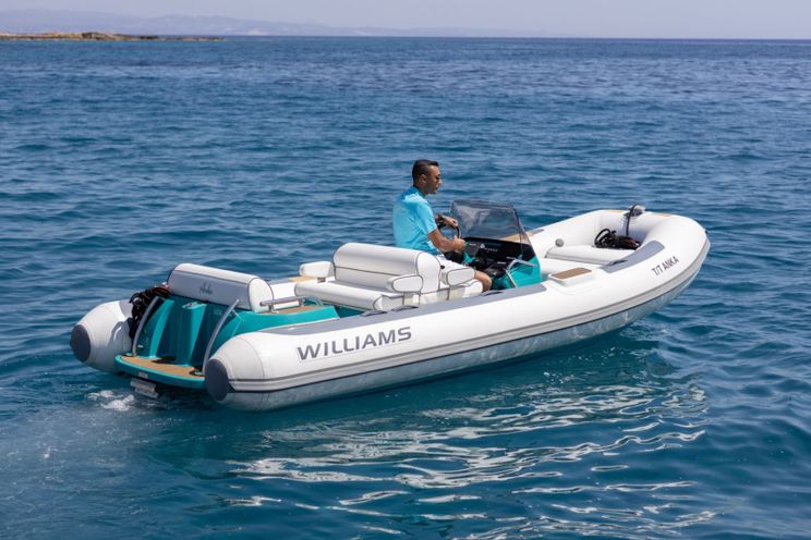 Charter Yacht ANKA - Princess 30m - 5 Cabins - Athens - Mykonos - Paros - Cyclades - Aegean - Greece