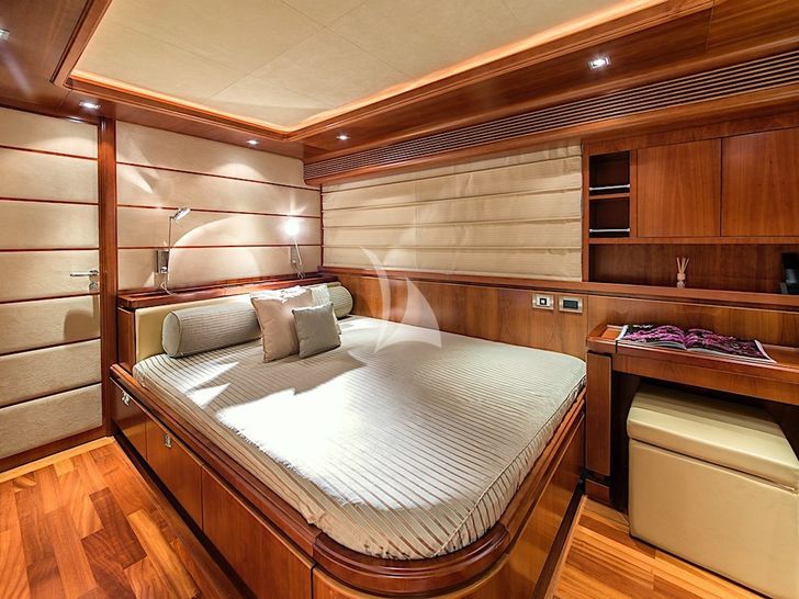ANNE MARIE Ferretti Custom Line 97 - VIP cabin 2 ANNE MARIE Ferretti Custom Line 97 - VIP cabin 2