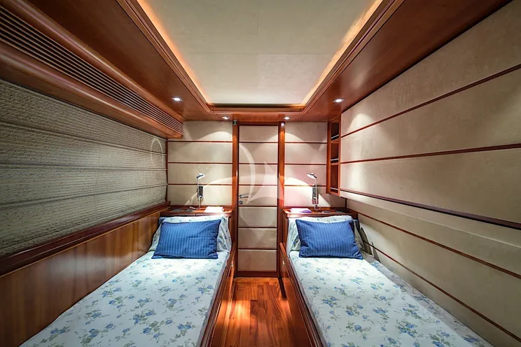 Charter Yacht ANNE MARIE - Ferretti Custom Line 97 - 4 Cabins - Naples - Capri - Positano - Amalfi Coast - Italy