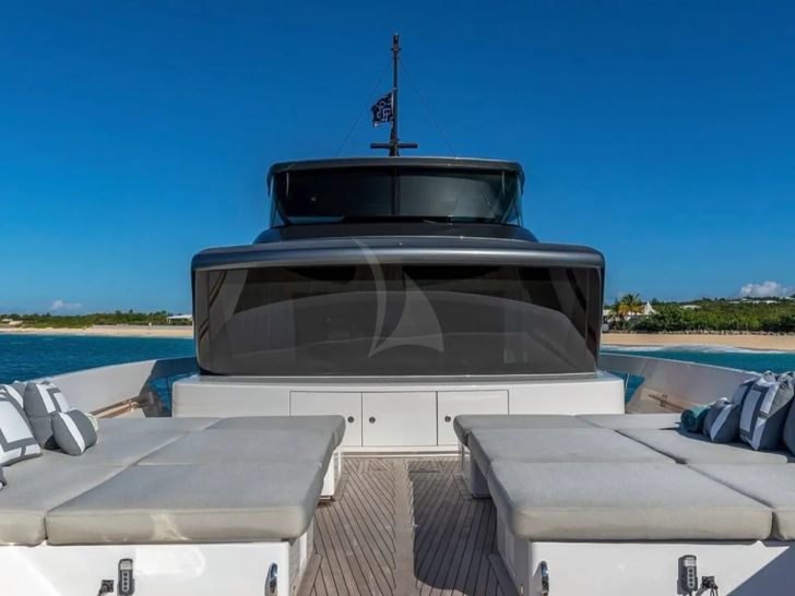 ANOTHER ONE Sanlorenzo SX112 - foredeck sunbathing area ANOTHER ONE Sanlorenzo SX112 - foredeck sunbathing area