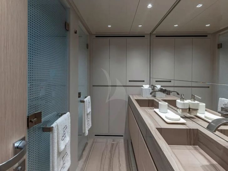 ANOTHER ONE Sanlorenzo SX112 - master cabin bathroom ANOTHER ONE Sanlorenzo SX112 - master cabin bathroom