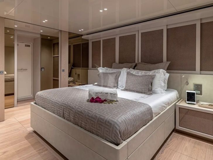 ANOTHER ONE Sanlorenzo SX112 - master cabin ANOTHER ONE Sanlorenzo SX112 - master cabin