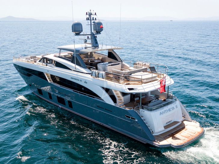 ANTHEYA III Princess 115 Stern ANTHEYA III Princess 115 Stern