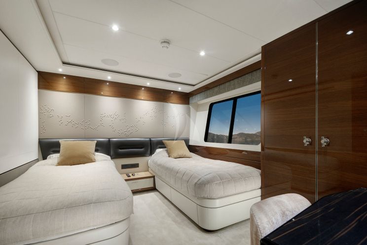 Charter Yacht ANTHEYA III - Princess 115 - 4 Cabins - Athens