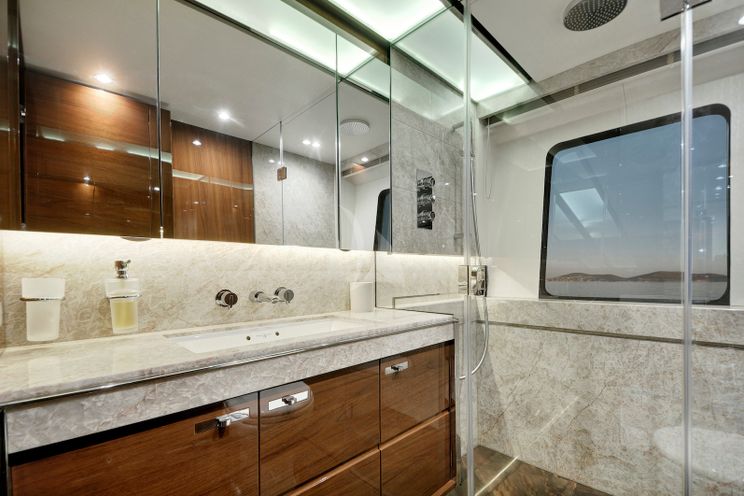 Charter Yacht ANTHEYA III - Princess 115 - 4 Cabins - Athens