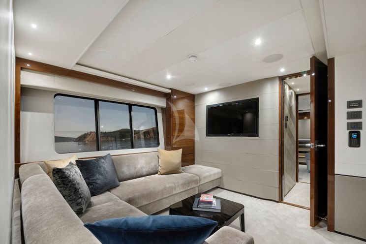 Charter Yacht ANTHEYA III - Princess 115 - 4 Cabins - Athens