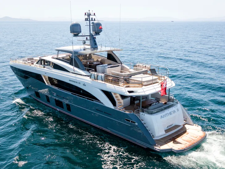 ANTHEYA III Princess 35m - cruising aft shot ANTHEYA III Princess 35m - cruising aft shot