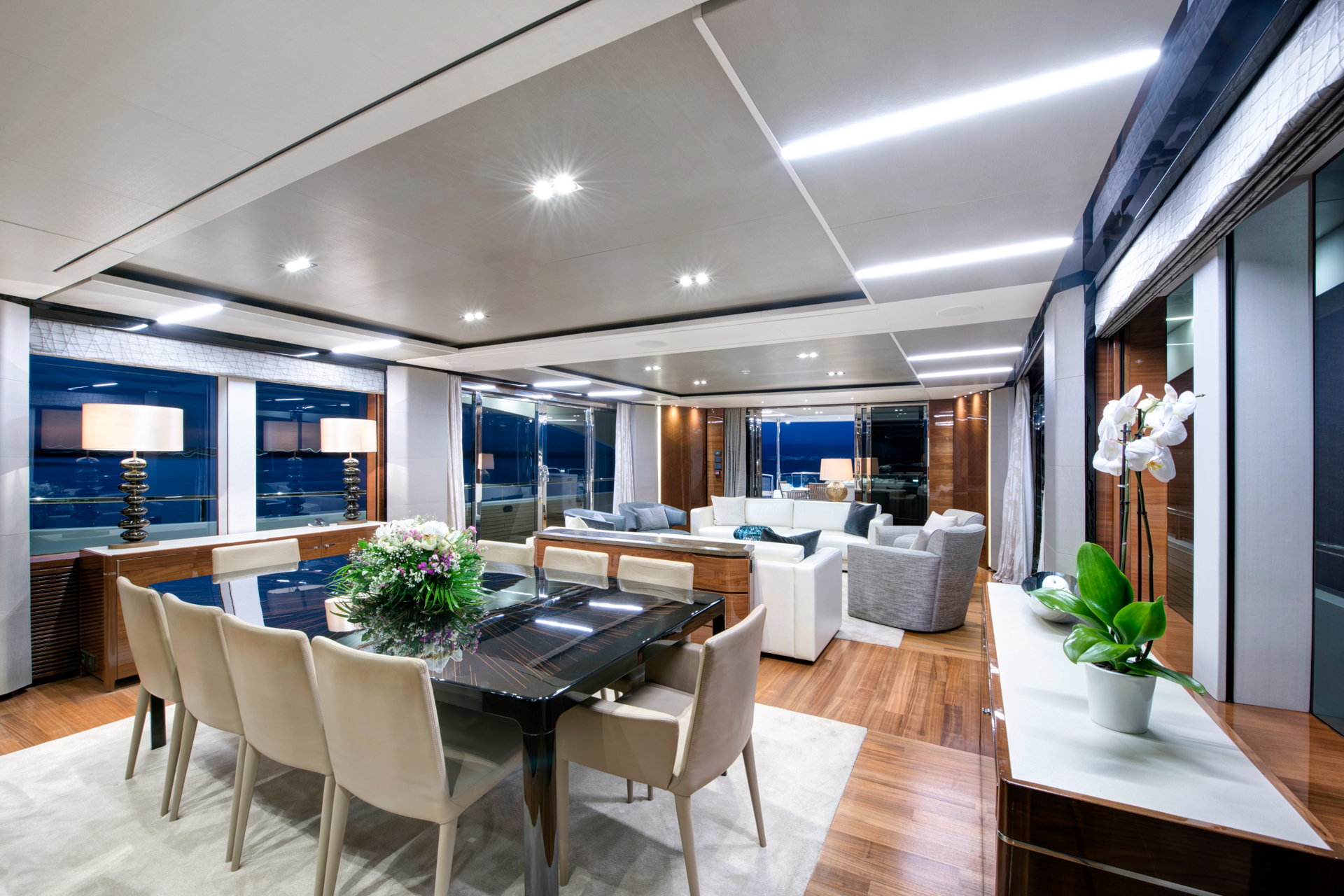 ANTHEYA III Princess 35m - main saloon dining area
