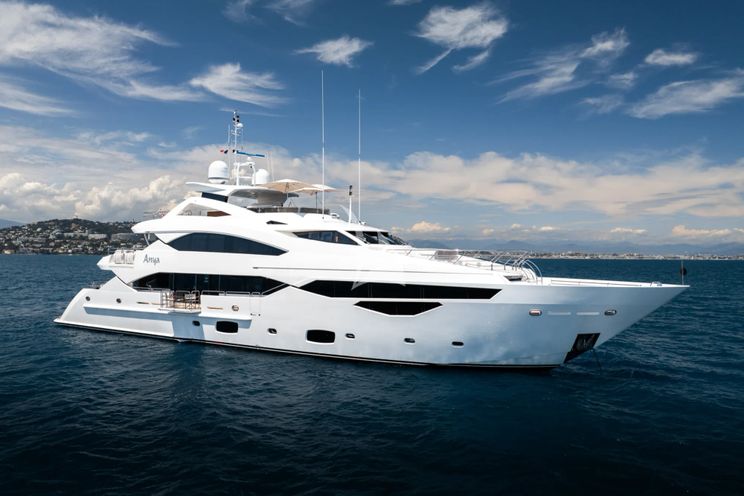 Charter Yacht ANYA - Sunseeker Yacht 40m - 5 Cabins - Naples - Capri - Positano - Amalfi Coast - Italy