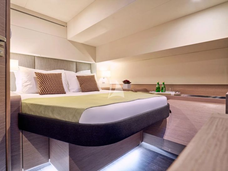 APHAEA Fountaine Pajot Alegria 67 - VIP cabin 1 APHAEA Fountaine Pajot Alegria 67 - VIP cabin 1