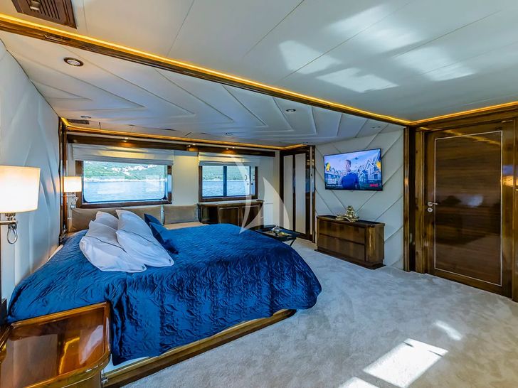 APNA Saba Yacht Custom 34m - master cabin bed and TV APNA Saba Yacht Custom 34m - master cabin bed and TV