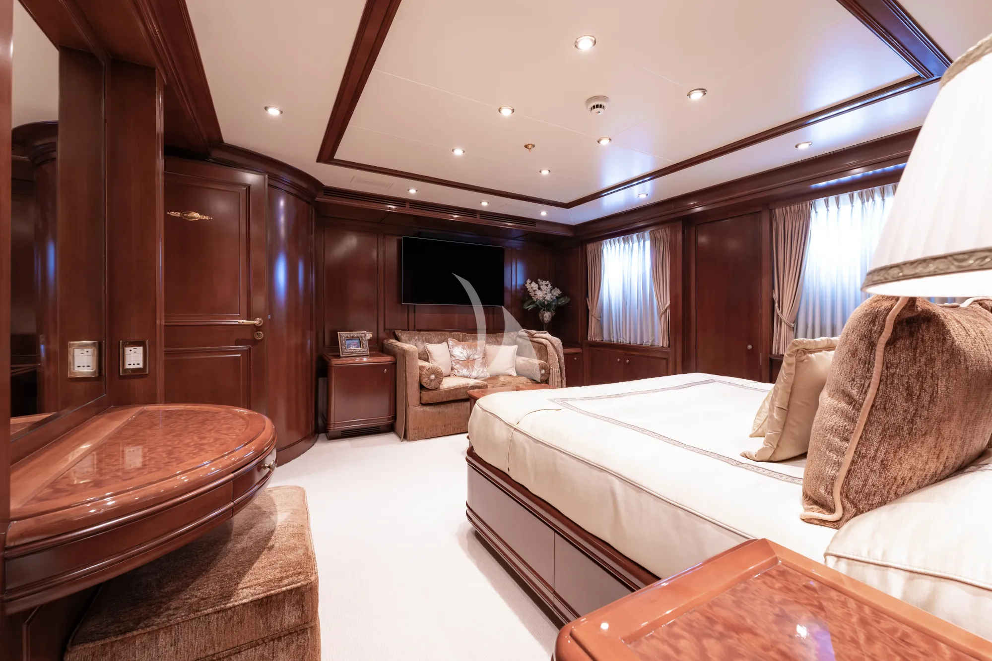 Charter Yacht APOGEE - Codecasa 62m - 6 Cabins - Cannes - St Tropez - Nice - Antibes - French Riviera - Monaco