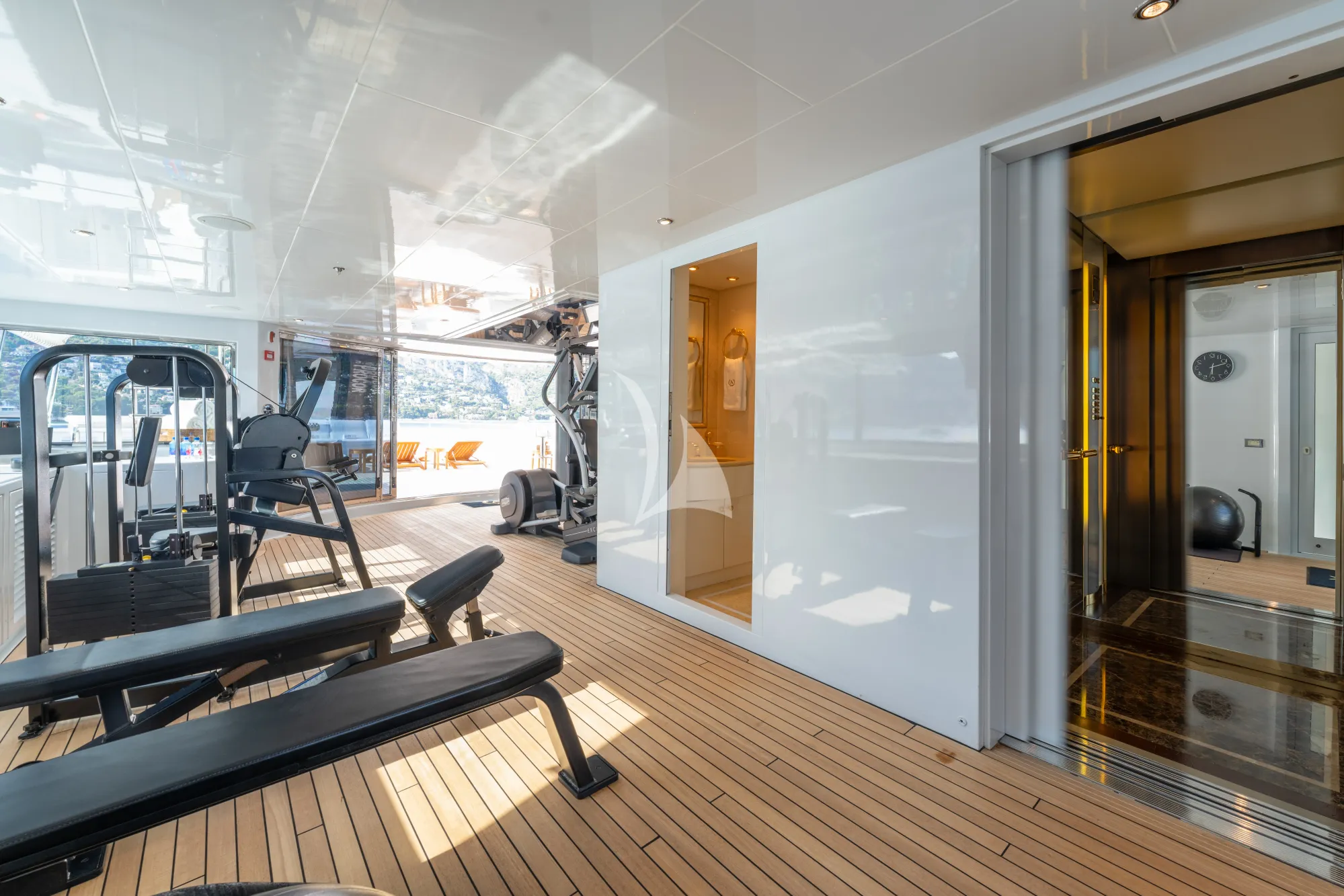 Charter Yacht APOGEE - Codecasa 62m - 6 Cabins - Cannes - St Tropez - Nice - Antibes - French Riviera - Monaco