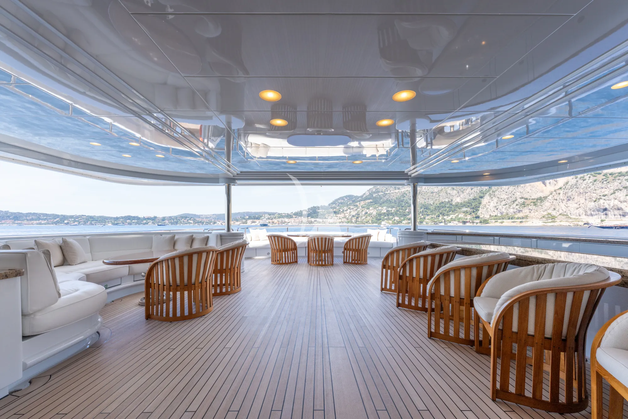 Charter Yacht APOGEE - Codecasa 62m - 6 Cabins - Cannes - St Tropez - Nice - Antibes - French Riviera - Monaco