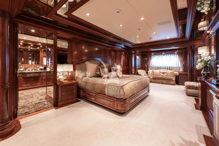 Charter Yacht APOGEE - Codecasa 62m - 6 Cabins - Cannes - St Tropez - Nice - Antibes - French Riviera - Monaco