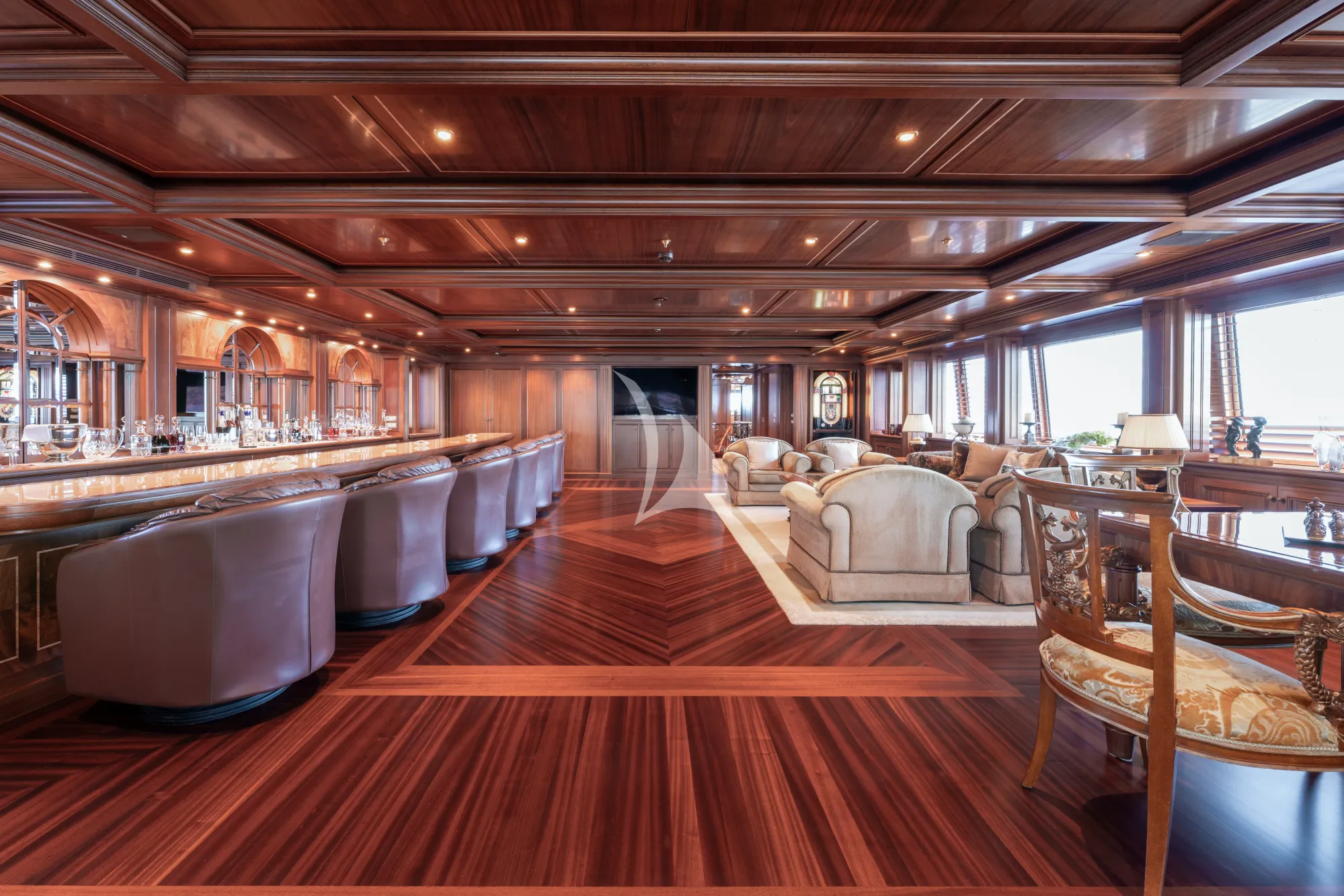 Charter Yacht APOGEE - Codecasa 62m - 6 Cabins - Cannes - St Tropez - Nice - Antibes - French Riviera - Monaco