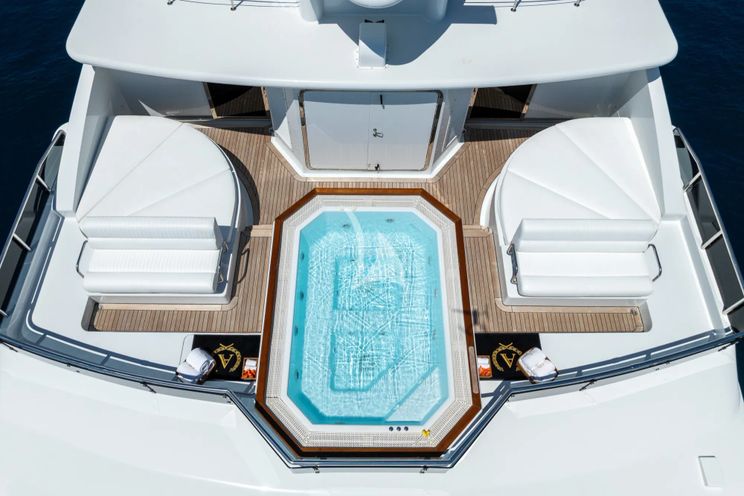 Charter Yacht APOGEE - Codecasa 62m - 6 Cabins - Cannes - St Tropez - Nice - Antibes - French Riviera - Monaco