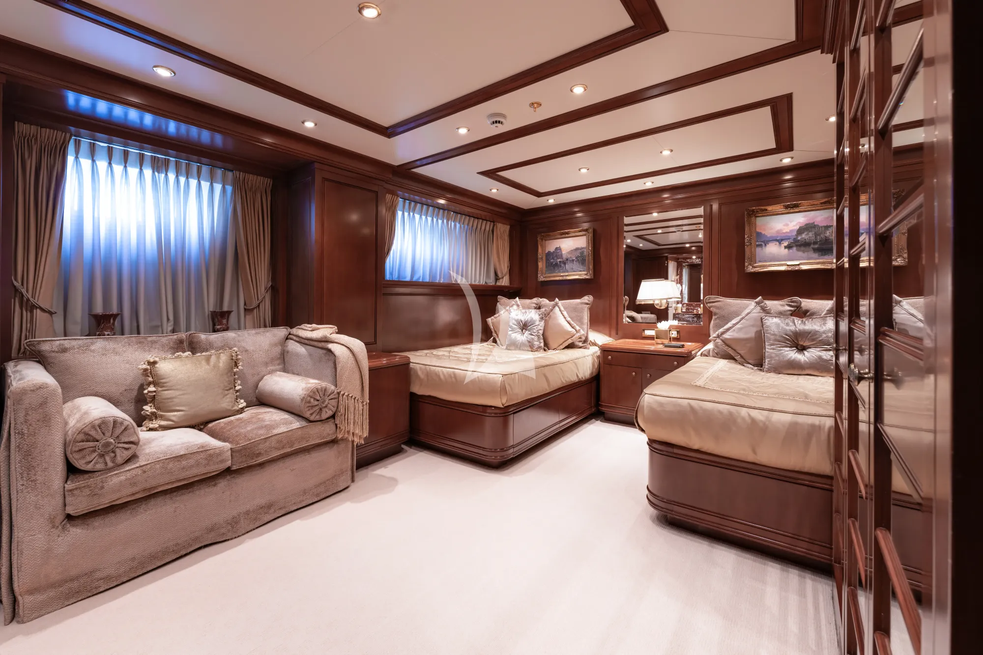 Charter Yacht APOGEE - Codecasa 62m - 6 Cabins - Cannes - St Tropez - Nice - Antibes - French Riviera - Monaco