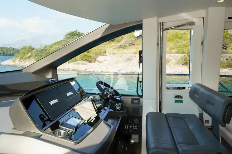 Charter Yacht APOLLO - Sunseeker Manhattan 68 - 3 Cabins - Split - Dubrovnik - Hvar - Croatia