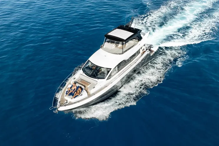 Charter Yacht APOLLO - Sunseeker Manhattan 68 - 3 Cabins - Split - Dubrovnik - Hvar - Croatia