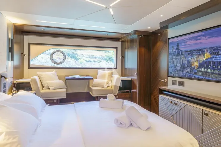 Charter Yacht APOLLO - Sunseeker Manhattan 68 - 3 Cabins - Split - Dubrovnik - Hvar - Croatia