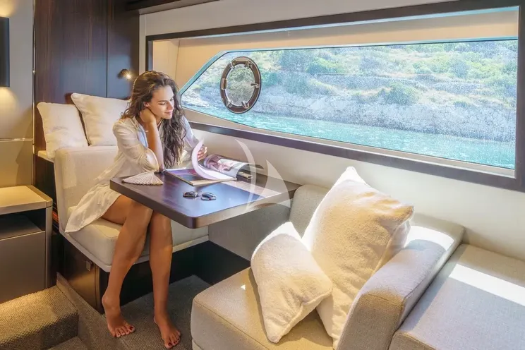 Charter Yacht APOLLO - Sunseeker Manhattan 68 - 3 Cabins - Split - Dubrovnik - Hvar - Croatia