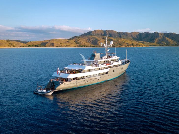 AQUA BLU Brooke Marine 60m - anchored aft view AQUA BLU Brooke Marine 60m - anchored aft view