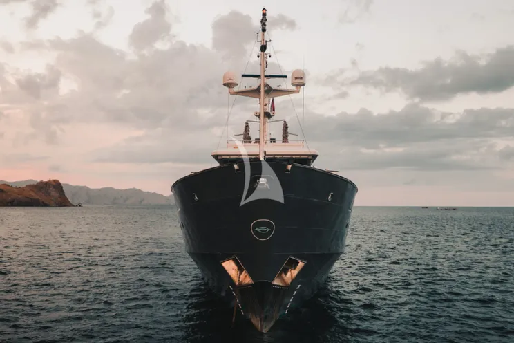 Charter Yacht AQUA BLU - Brooke Marine 60m - 15 Cabins - Komodo National Park,Spice Islands and Raja Ampat