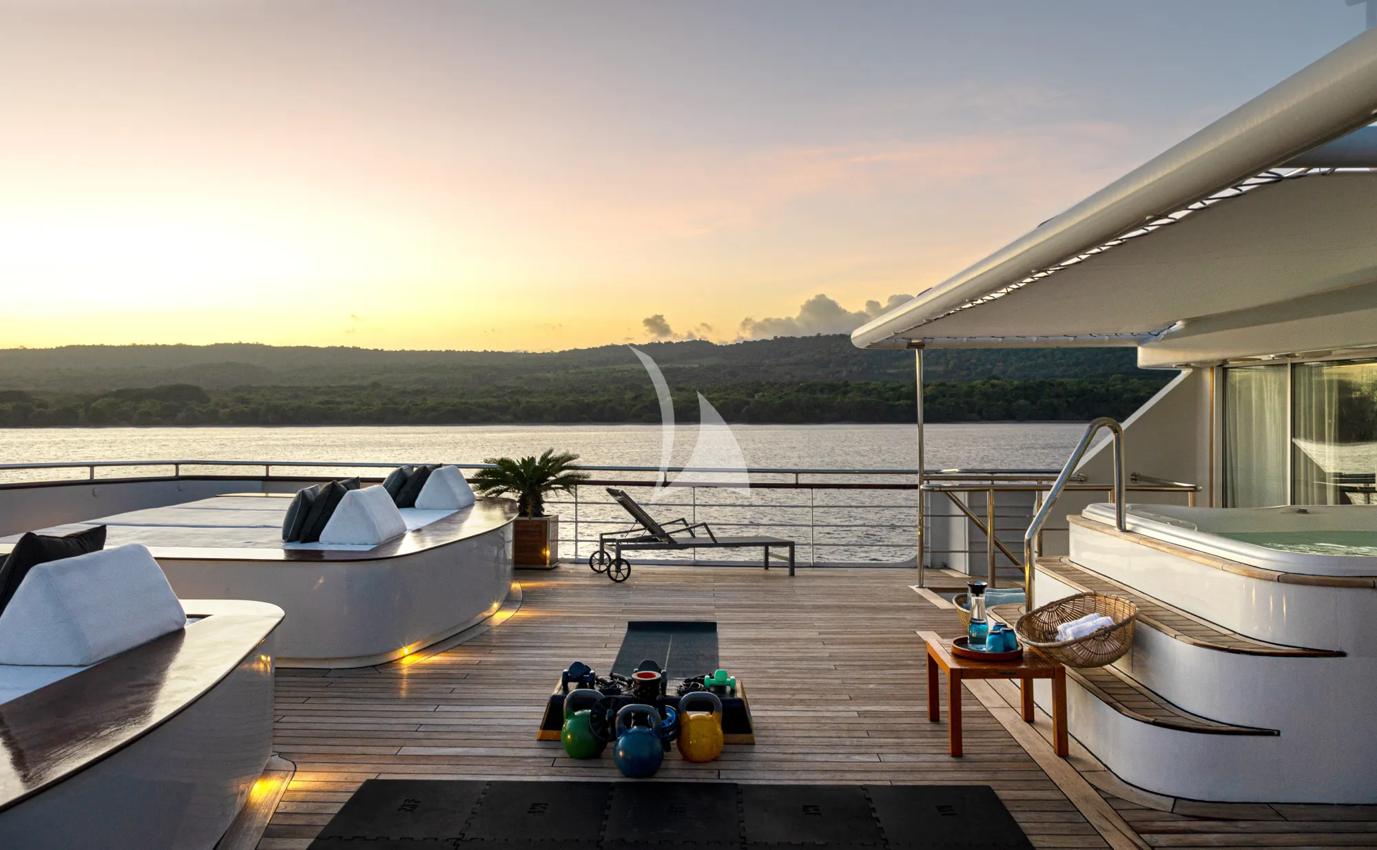 Charter Yacht AQUA BLU - Brooke Marine 60m - 15 Cabins - Komodo National Park,Spice Islands and Raja Ampat