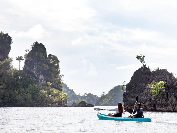 AQUA BLU Brooke Marine 60m - kayaking AQUA BLU Brooke Marine 60m - kayaking
