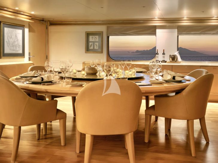 AQUA BLU Brooke Marine 60m - main deck dining area AQUA BLU Brooke Marine 60m - main deck dining area